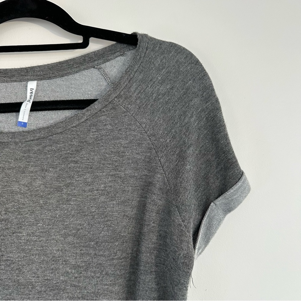 Tresics Gray Tunic Side Pocket Tee Size Small - Picture 3 of 4
